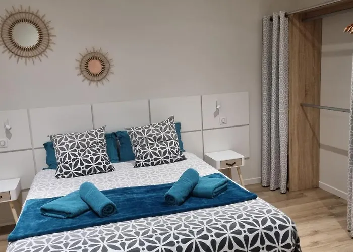 Cdg Aparts Ле-Мениль-Амело