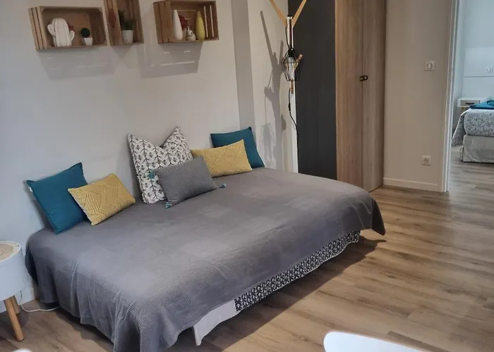 Cdg Aparts Ле-Мениль-Амело